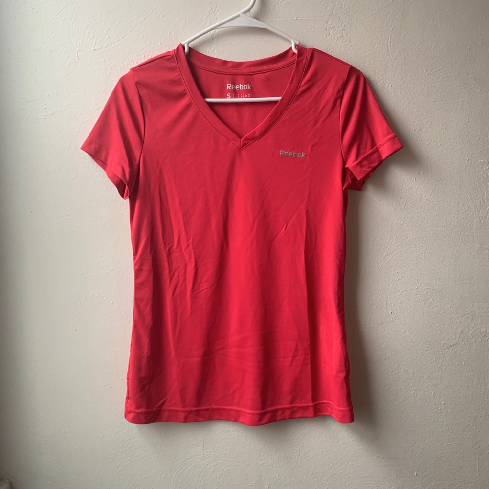 EUC Reebok PlayDry Athletic T-Shirt